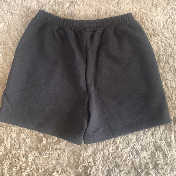 GYMSHARK REST DAY SWEATS SHORTS - Picture 5 of 9